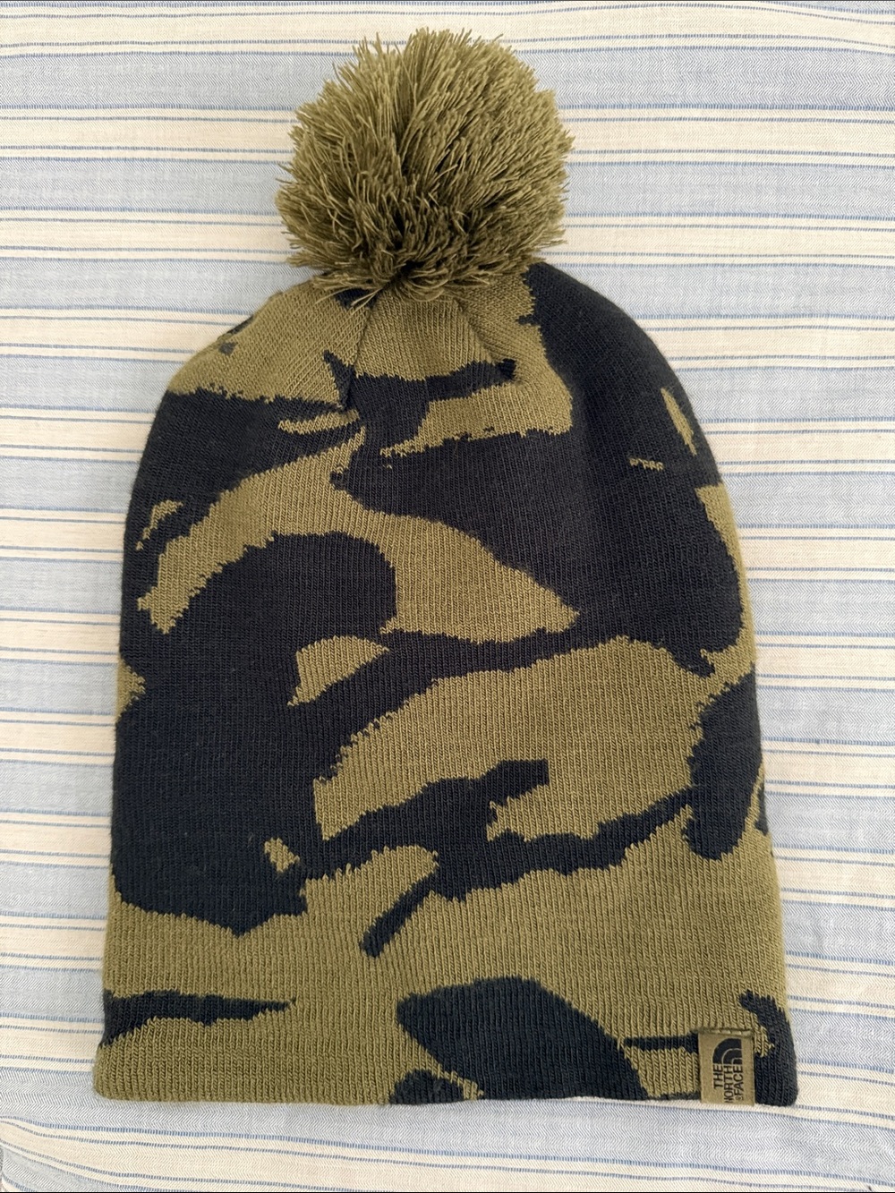 The North Face Kids Camo Pom Beanie - Olive & Black